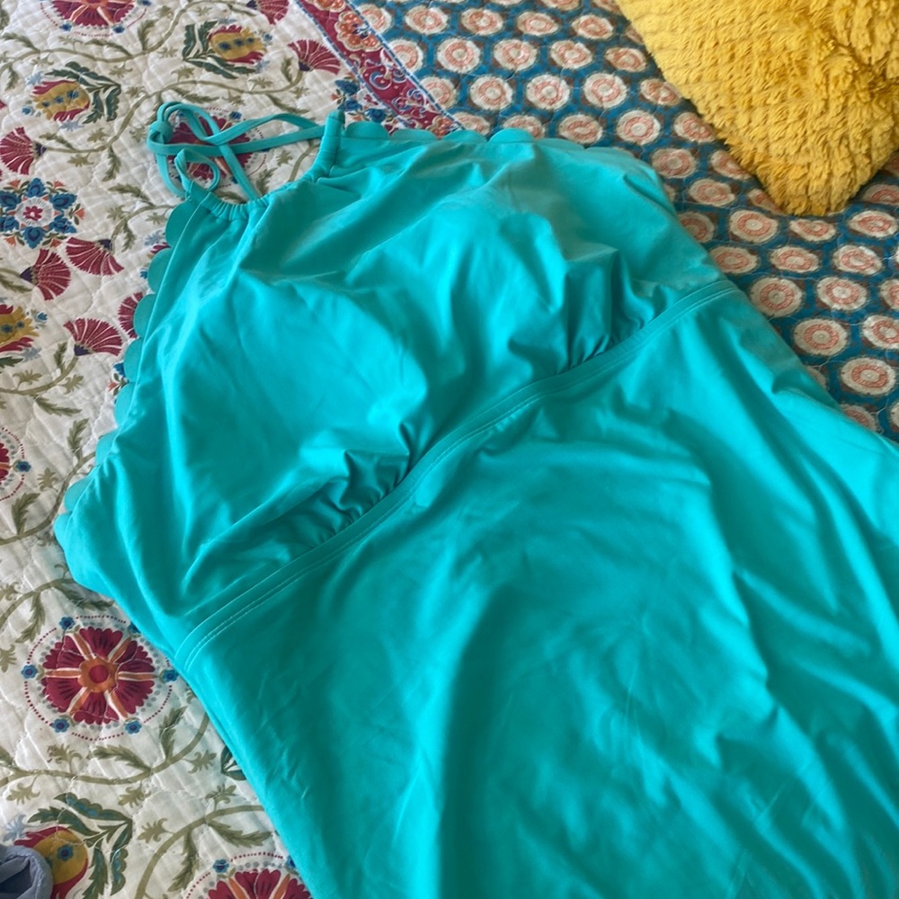 Womens XXL Swimsuit, one piece NWT